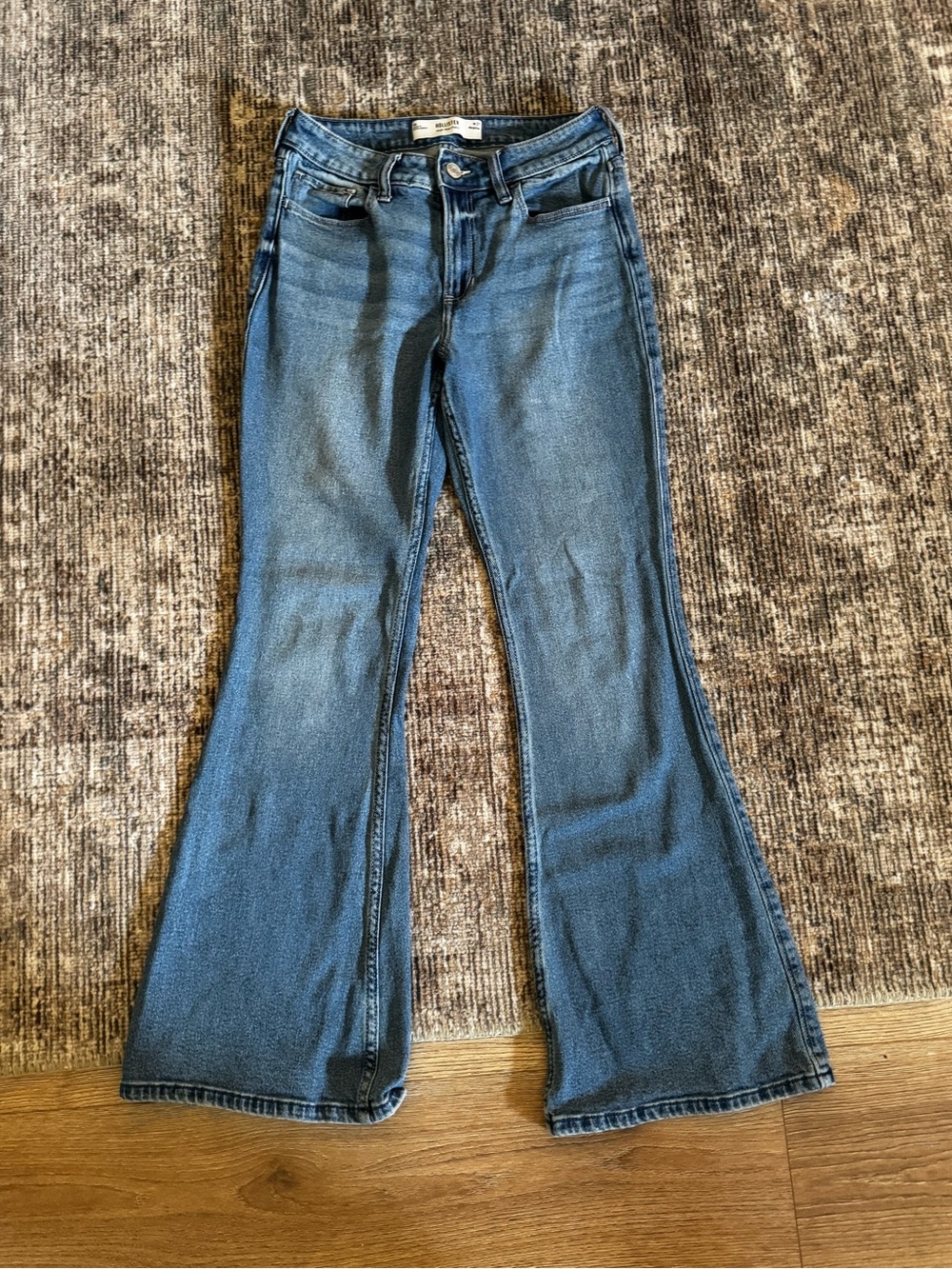 Hi Rise Flare Jeans — Hollister